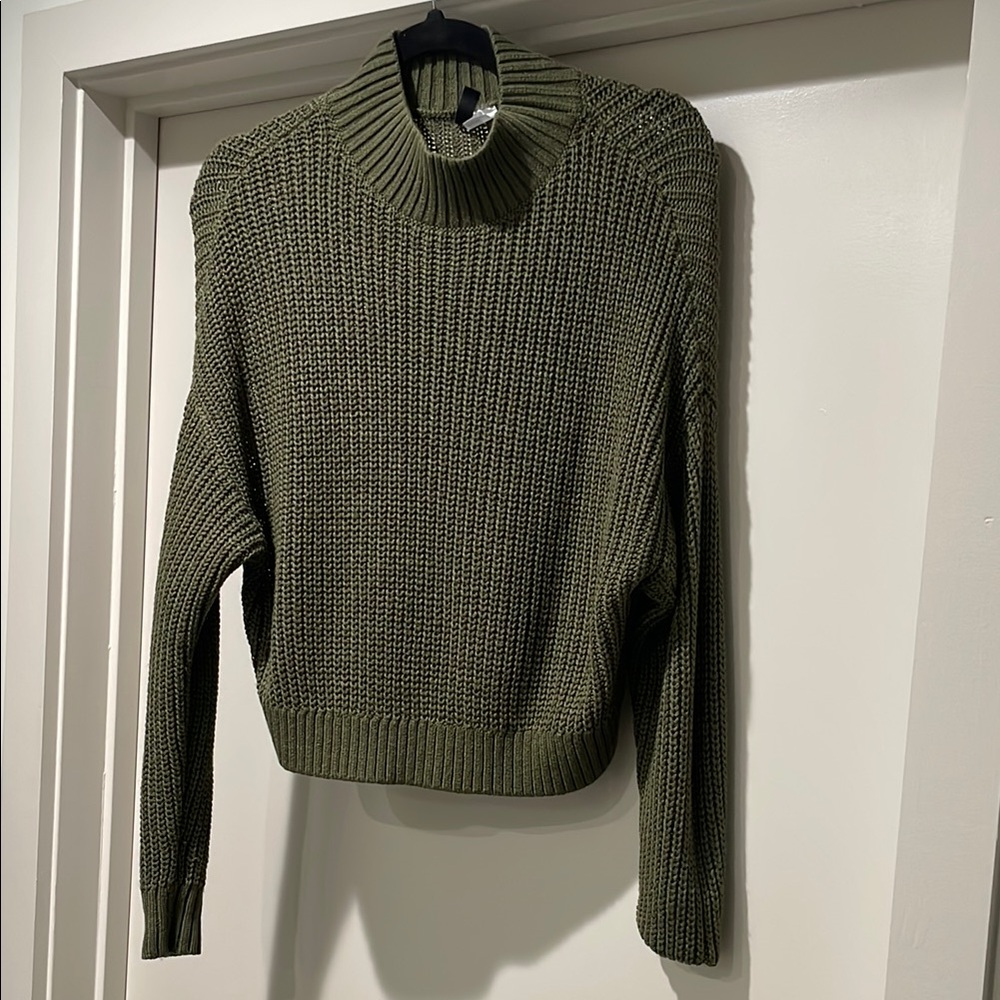 H&M Olive Green Turtleneck Sweater